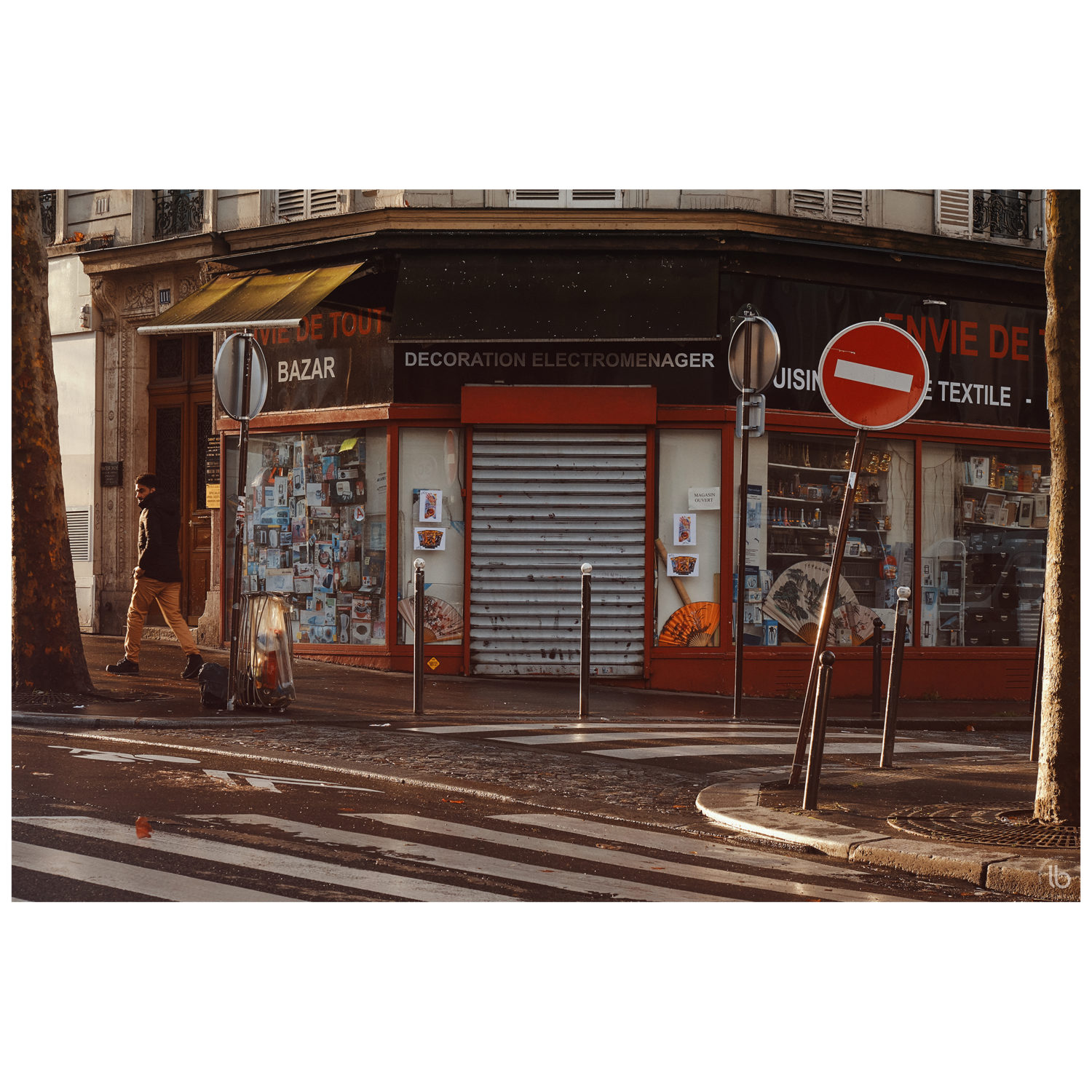 Streetphotography - photo de rues : Traversée de Paris Porte de Clichy - Porte de Saint Cloud - by Laurence Bichon Photographe